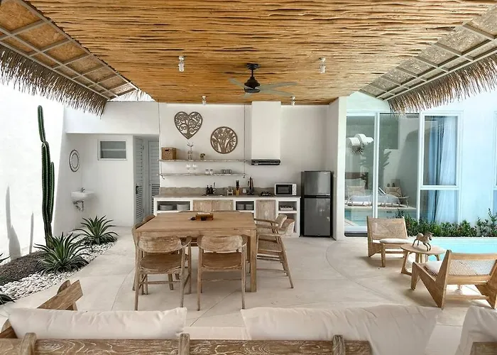 Fresh Tropical Boni 3br/privatepool&wifi Uluwatu