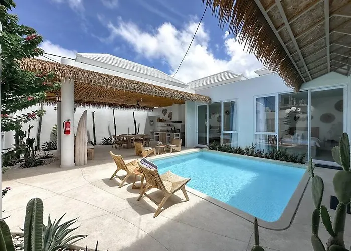 Villa Fresh Tropical Boni 3br/privatepool&wifi *